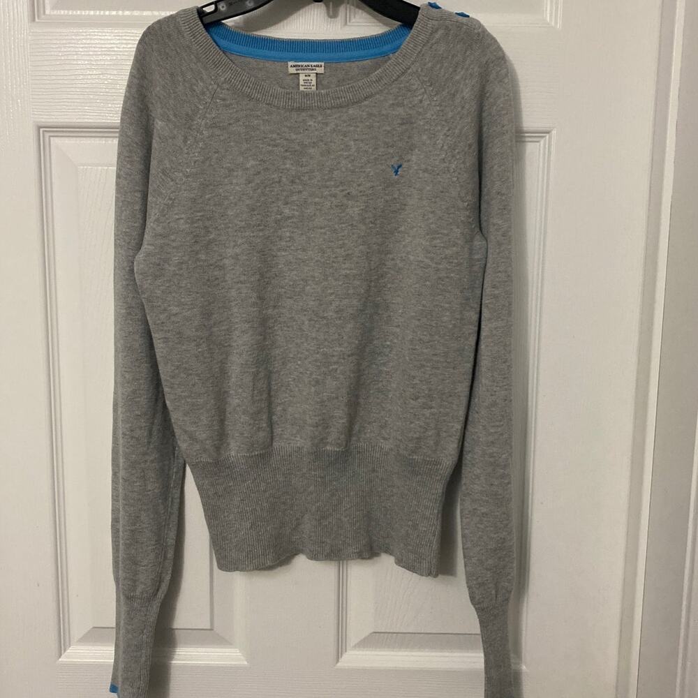 Women's American Eagle Sweater Size Medium